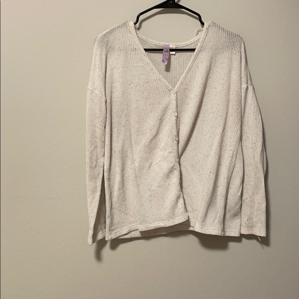 Funfetti v neck button up